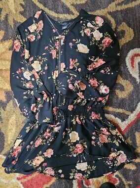 Forever 21 Black Floral Zip Front Peplum Blouse